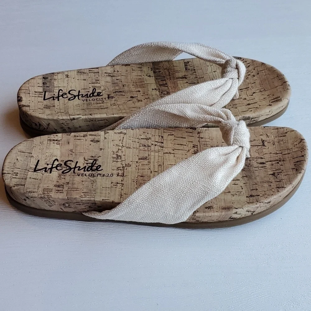 Life Stride Velocity 2.0 Cream Happy Sandals 10 Wide NWT